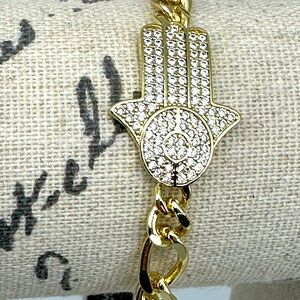 NWT Retail $170.99 Unisex Bracelet W/ Crystal Pave Diamond Cut Gold Hamsa 7.5”